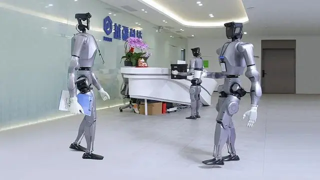 小红书官宣电商出海计划，已覆盖美国市场；追觅科技进军大家电赛道；特朗普：四组买家正争抢TikTok，合资公司交易将很快达成丨雷峰早报